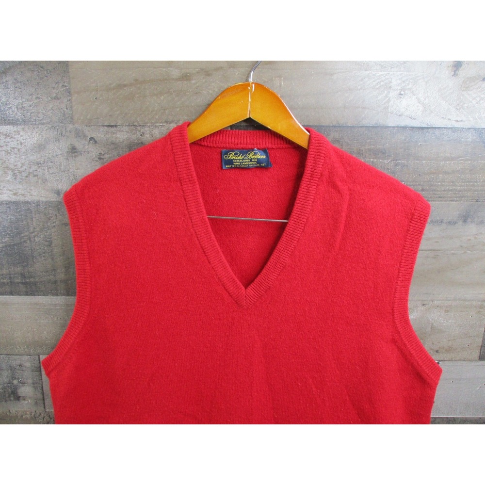 Brooks Brothers Sweater Vest Mens XL 44 Red Lambswool V Neck Made Great Britain